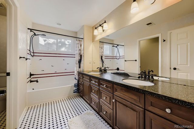 6381 S Patsburg Court, Aurora, CO 80016