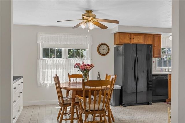 108 Wareham Lake Shore Dr, Wareham, MA 02538