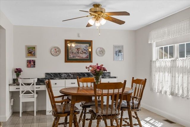 108 Wareham Lake Shore Dr, Wareham, MA 02538