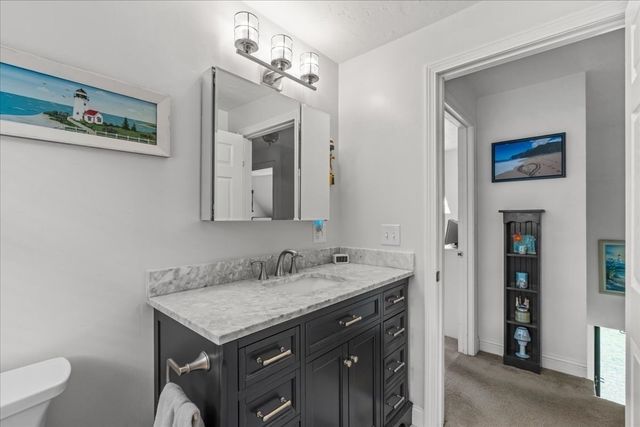 108 Wareham Lake Shore Dr, Wareham, MA 02538