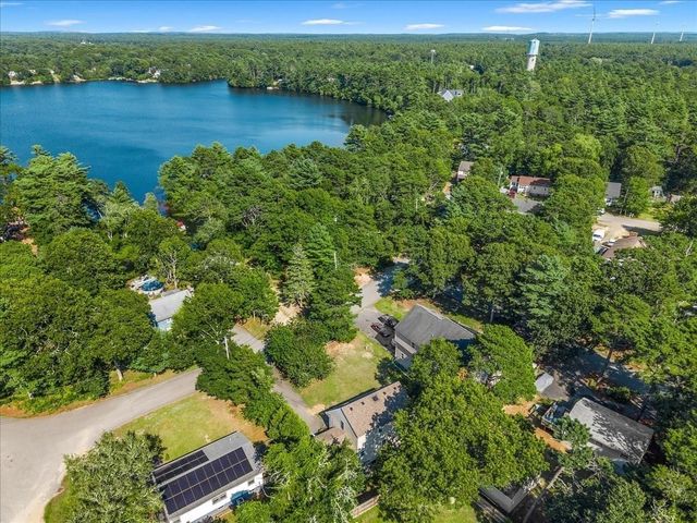 108 Wareham Lake Shore Dr, Wareham, MA 02538