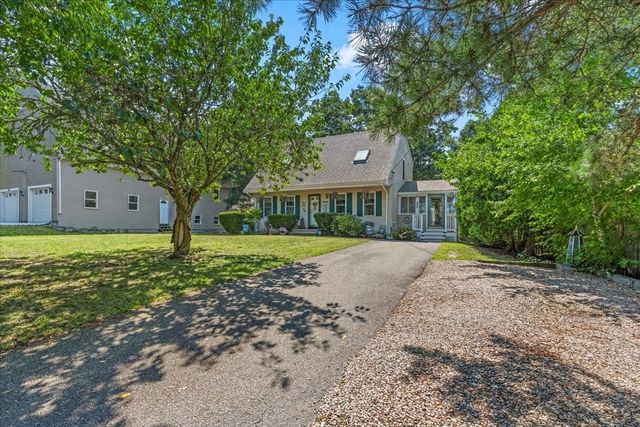 108 Wareham Lake Shore Dr, Wareham, MA 02538