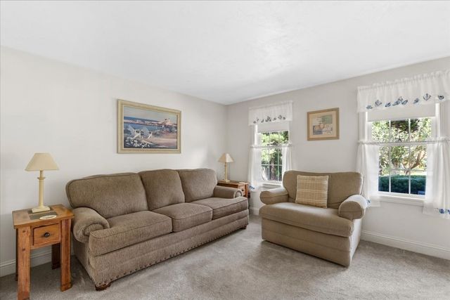108 Wareham Lake Shore Dr, Wareham, MA 02538