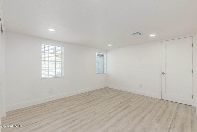 120 W HU ESTA Drive, Tempe, AZ 85282