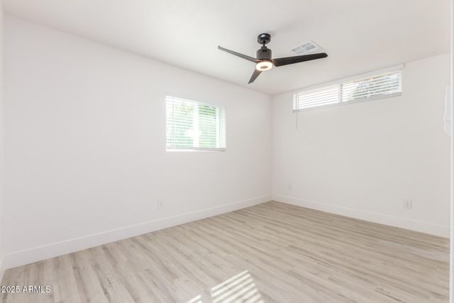 120 W HU ESTA Drive, Tempe, AZ 85282