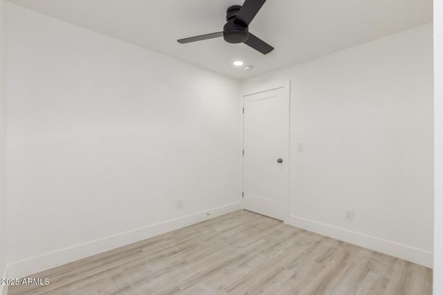 120 W HU ESTA Drive, Tempe, AZ 85282