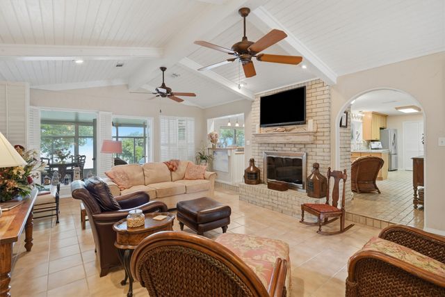 6426 Walters Bend Court, Granbury, TX 76049