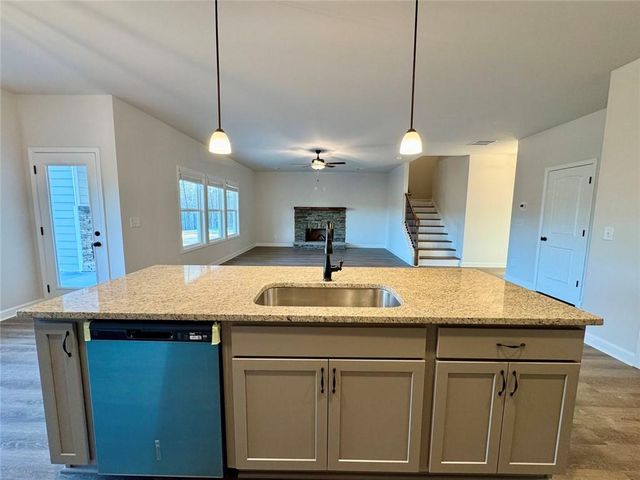 6454 Plantation Station Drive, Lula, GA 30554