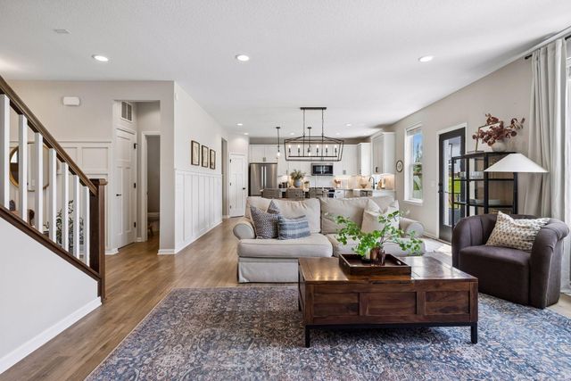 2265 Creekview Drive, Victoria, MN 55386