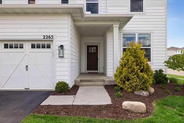 2265 Creekview Drive, Victoria, MN 55386