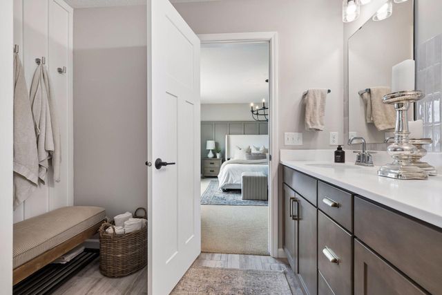 2265 Creekview Drive, Victoria, MN 55386