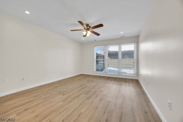 113 Heather Ct, Edison Twp., NJ 08820