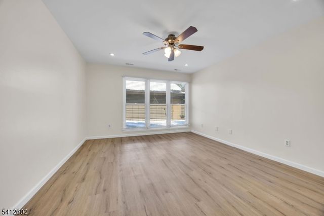 113 Heather Ct, Edison Twp., NJ 08820