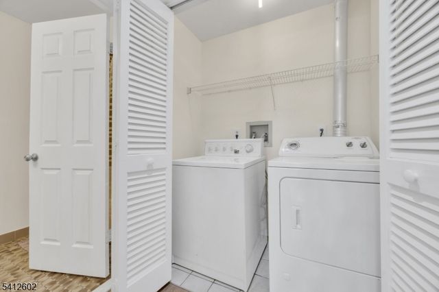 113 Heather Ct, Edison Twp., NJ 08820