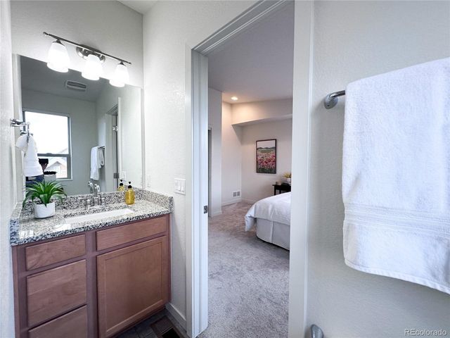 9026 E 52nd Ave, Denver, CO 80238