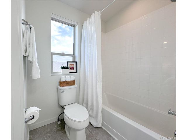 9026 E 52nd Ave, Denver, CO 80238