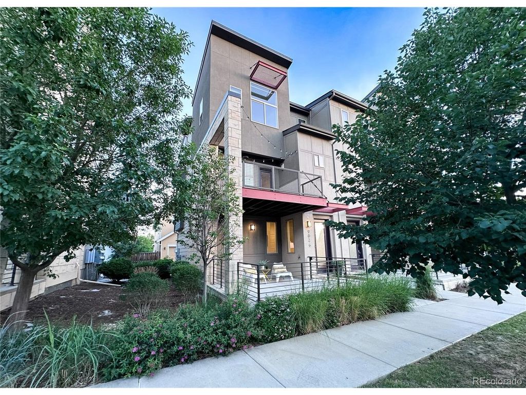 9026 E 52nd Ave, Denver, CO 80238