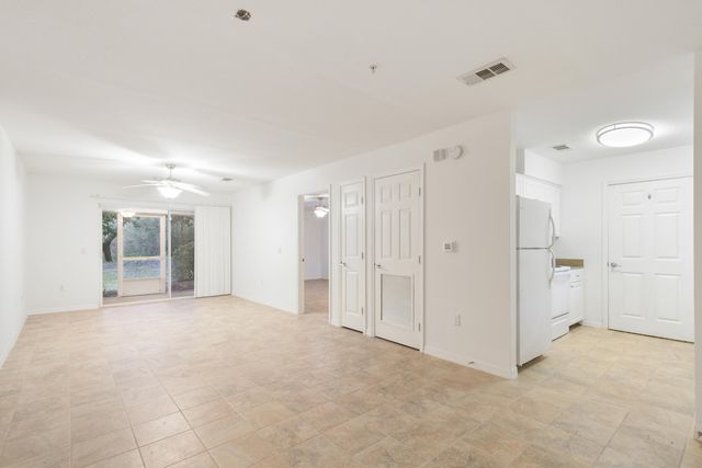 4276 Calinda Lane APT 112, Niceville, FL 32578