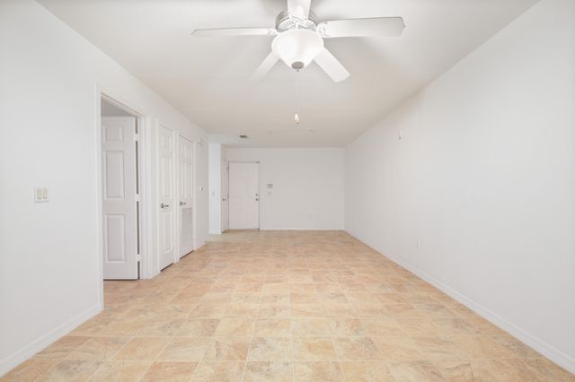 4276 Calinda Lane APT 112, Niceville, FL 32578