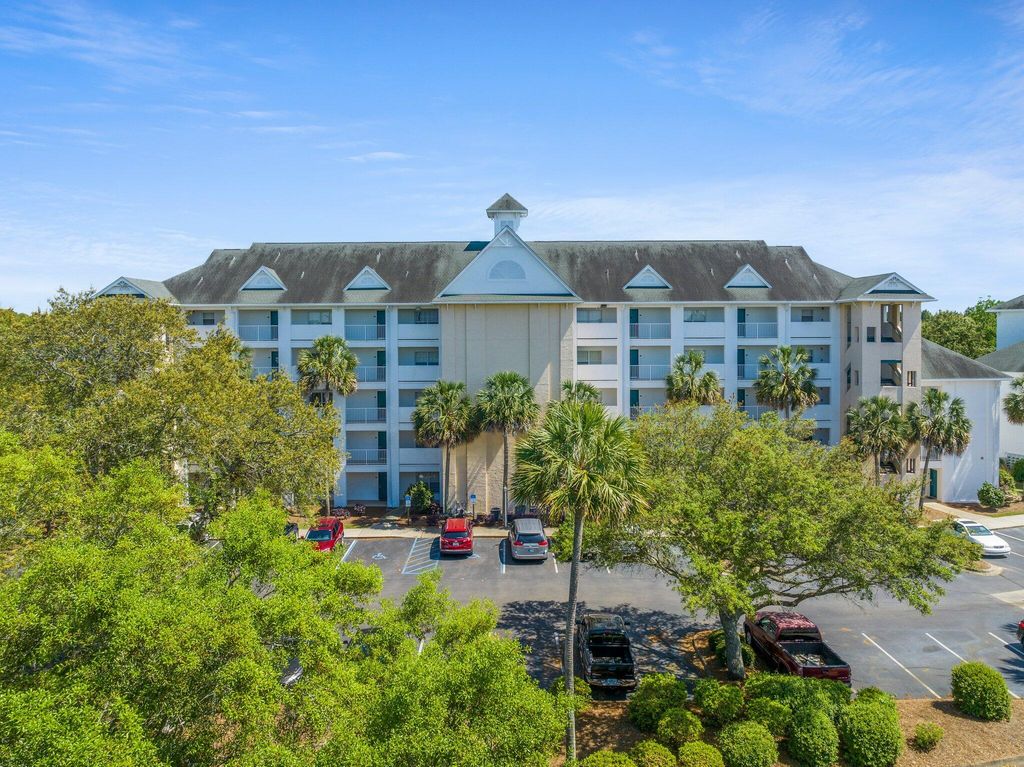 4276 Calinda Lane APT 112, Niceville, FL 32578