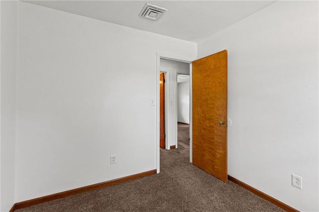 800 Marilynn Avenue, Liberty, MO 64068