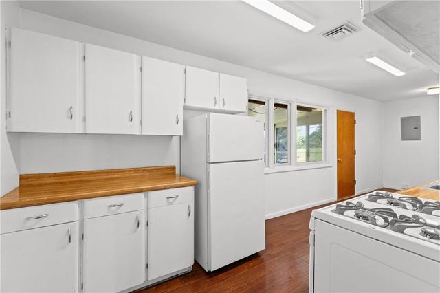 800 Marilynn Avenue, Liberty, MO 64068