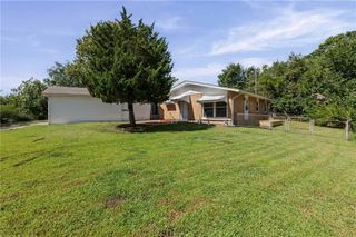 800 Marilynn Avenue, Liberty, MO 64068