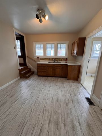 2926 5th Avenue, Huntington, WV 25702