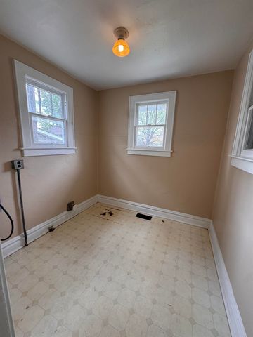 2926 5th Avenue, Huntington, WV 25702