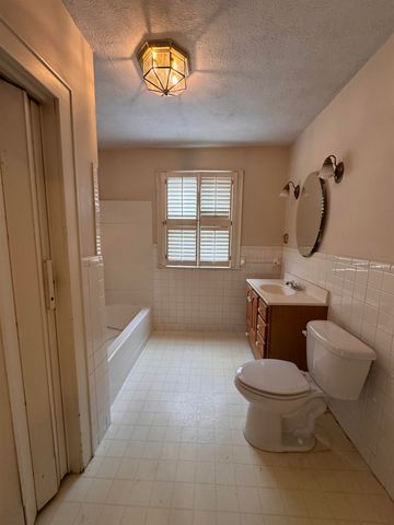 2926 5th Avenue, Huntington, WV 25702