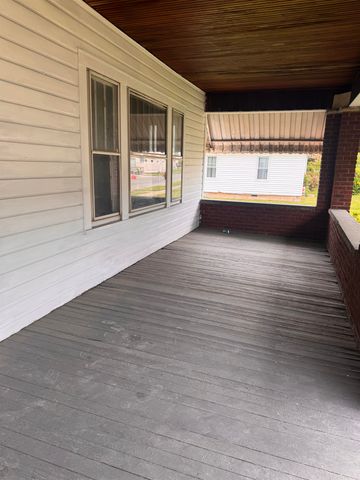 2926 5th Avenue, Huntington, WV 25702