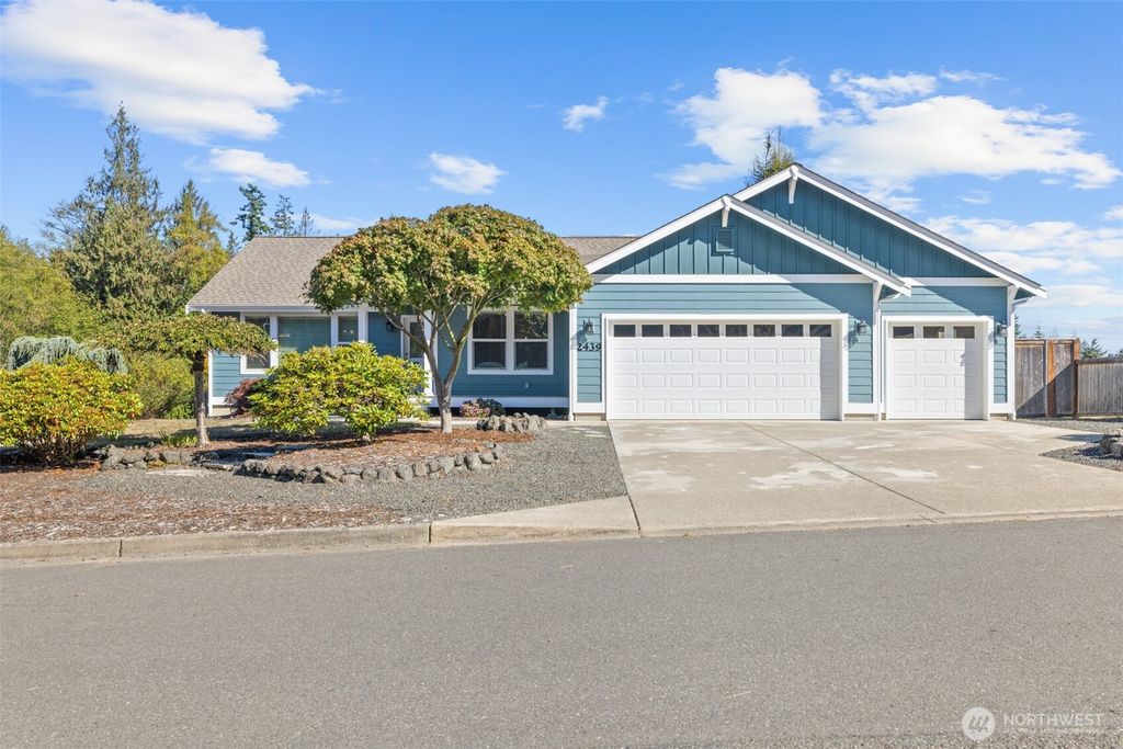 2439 W 12th Street, Port Angeles, WA 98363