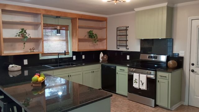 105 Magnolia Circle, Enterprise, AL 36330