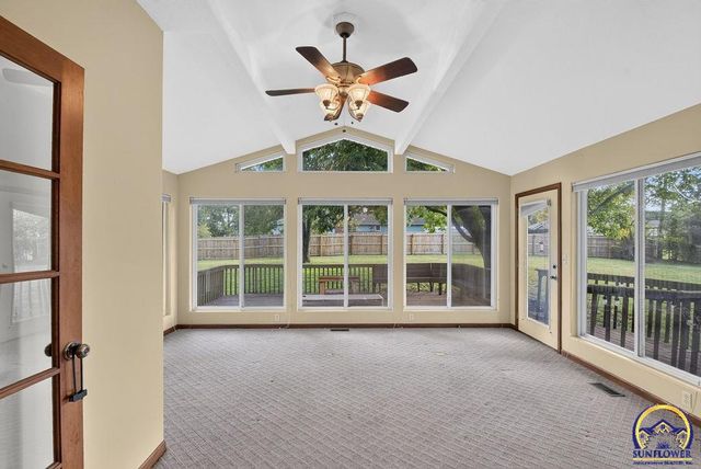3539 NW 45th Ct, Topeka, KS 66618