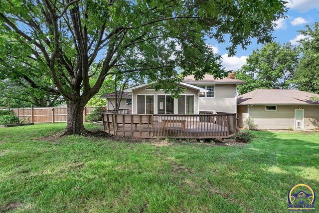 3539 NW 45th Ct, Topeka, KS 66618
