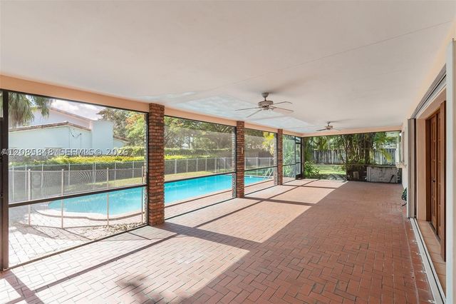 14321 SW 77th Ave, Palmetto Bay, FL 33158