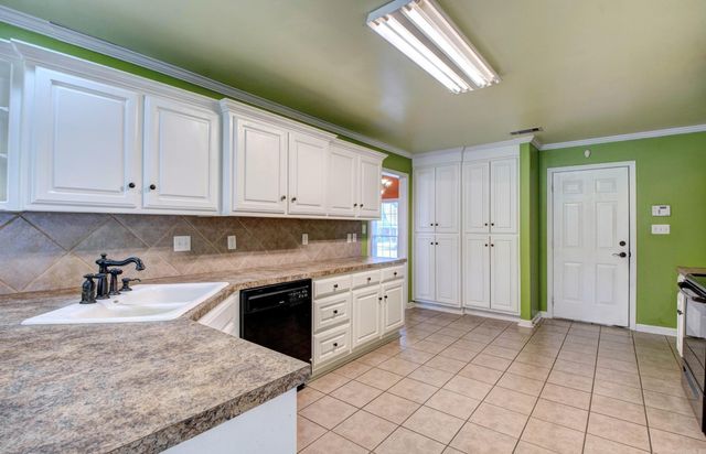 3609 Westshore Drive, Sherwood, AR 72120