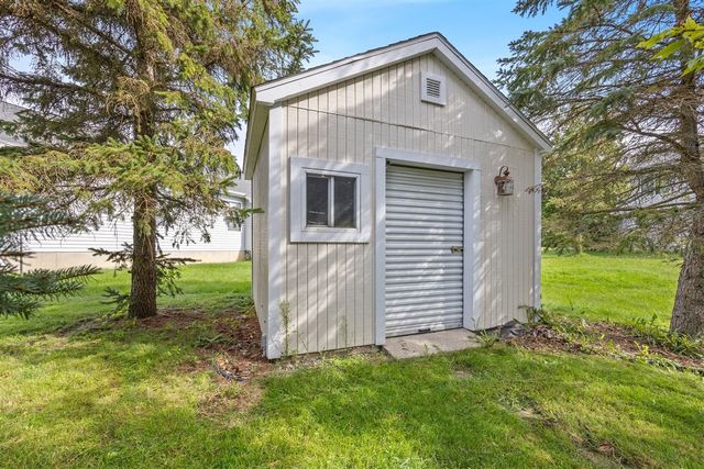 1588 Gander Hill Drive, Holt, MI 48842