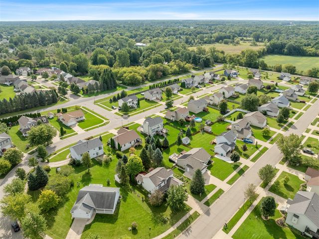 1588 Gander Hill Drive, Holt, MI 48842