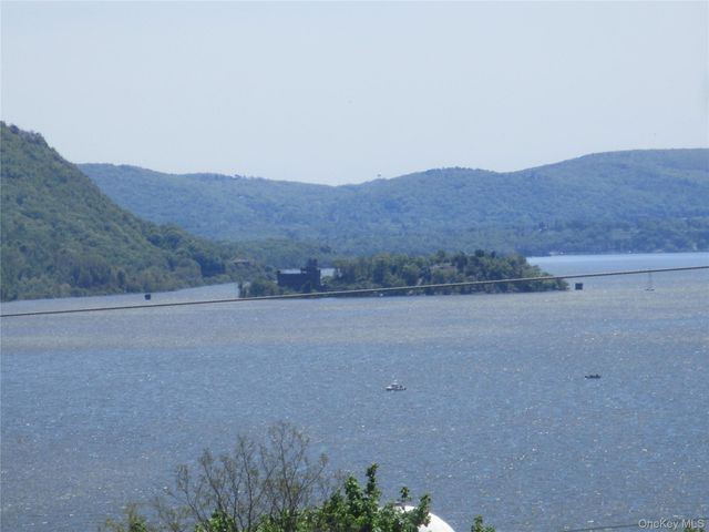 33 Bayview Terrace Unit 1, Newburgh, NY 12550