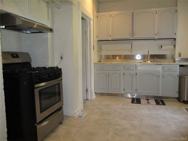 33 Bayview Terrace Unit 1, Newburgh, NY 12550