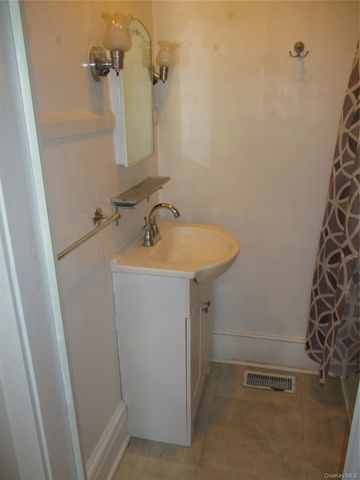 33 Bayview Terrace Unit 1, Newburgh, NY 12550