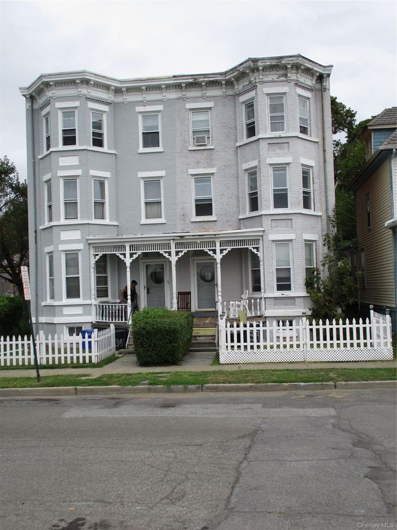 33 Bayview Terrace Unit 1, Newburgh, NY 12550