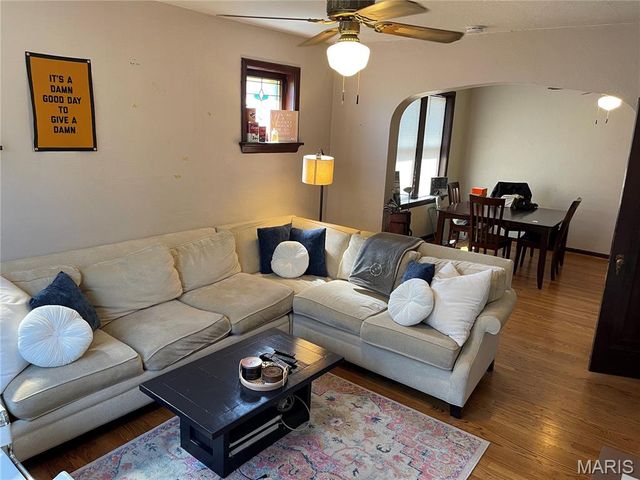 5008 Oleatha Avenue, St Louis, MO 63139