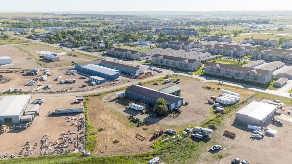 4319 16th Avenue W, Williston, ND 58801 photo 25