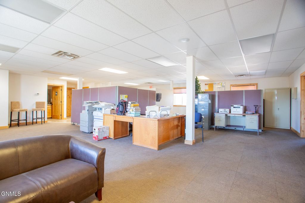 4319 16th Avenue W, Williston, ND 58801 photo 6