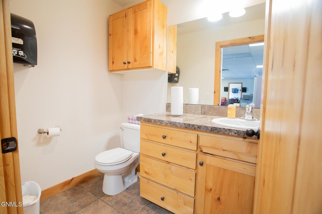 4319 16th Avenue W, Williston, ND 58801 photo 8