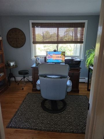 10 Howard Ave, Bourne, MA 02553