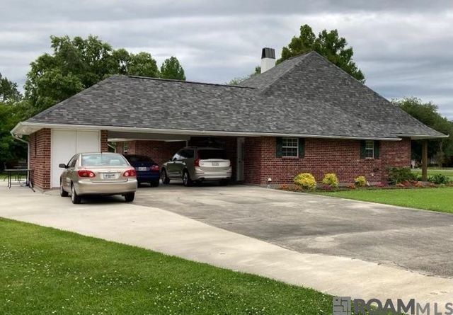 11280 Amalie St, Oscar, LA 70762