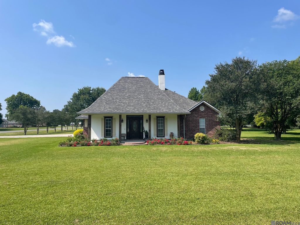 11280 Amalie St, Oscar, LA 70762